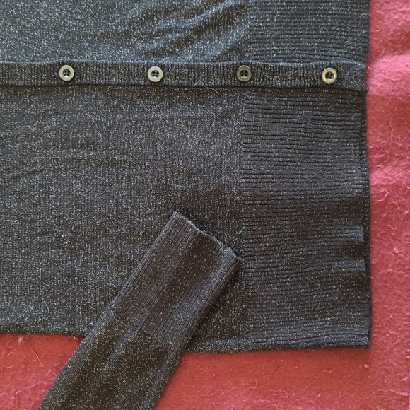 GAP Black Button Cardigan Long Sleeve V-Neck Metallic Sweater M - Picture 3 of 5